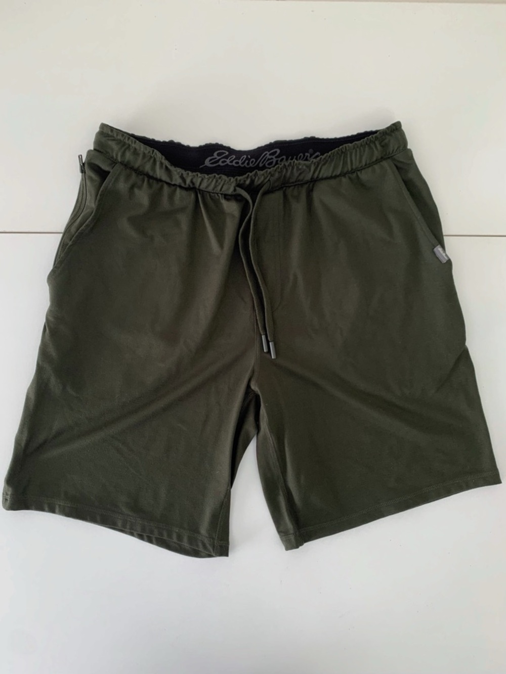 ▪️Eddie Bauer Men’s Olive Green Drawstring Casual Lounge Shorts -M